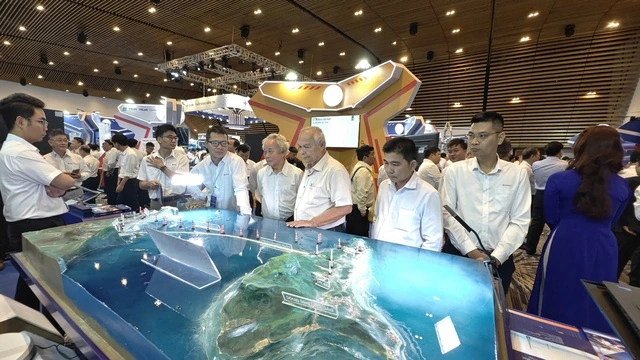 Có gì ở triển lãm công nghệ lớn nhất của ngành điện Việt Nam? - Ảnh 11