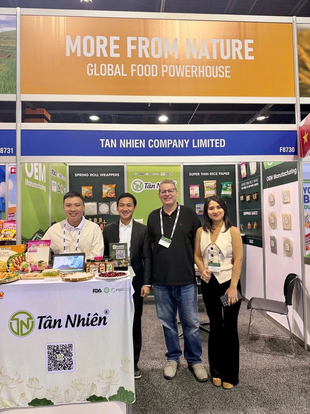 Bánh tráng và sốt muối Tây Ninh 'lọt mắt' triển lãm 'nhãn hàng riêng' thế giới - Ảnh 2