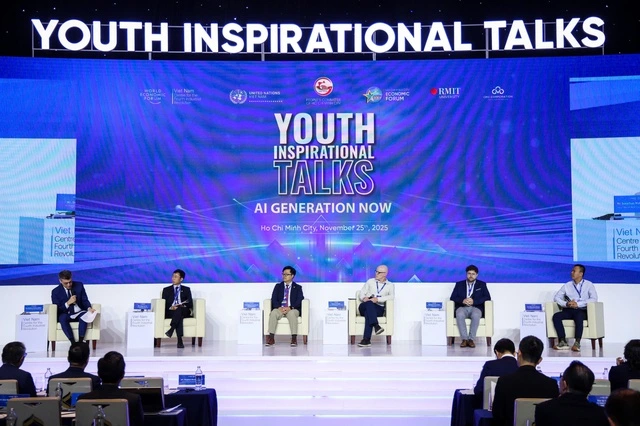 Nhà sáng lập Robotics khuyên giới trẻ: 'Hãy học tiếng Anh và học thật giỏi' - Ảnh 2