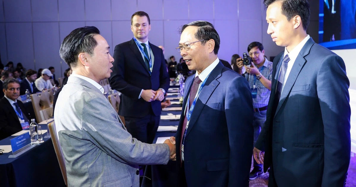 Diễn đàn Kinh tế mùa thu năm 2025: Phó thủ tướng kêu gọi giới trẻ TP.HCM khởi nghiệp