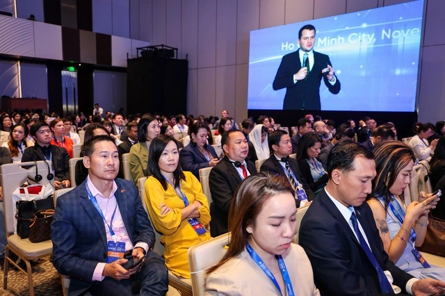 Diễn đàn Kinh tế mùa thu năm 2025: Phó thủ tướng kêu gọi giới trẻ TP.HCM khởi nghiệp - Ảnh 5