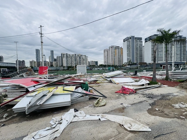 Phường An Khánh ra quân cưỡng chế sân pickleball xây dựng không phép - Ảnh 3