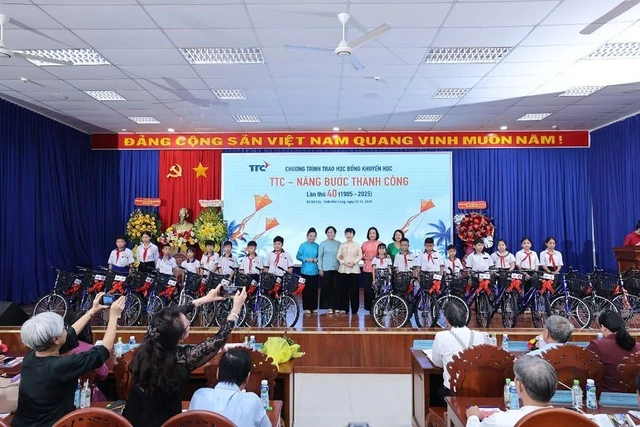 TTC - Nâng bước thành công: 40 năm đồng hành với học sinh vượt khó - Ảnh 1