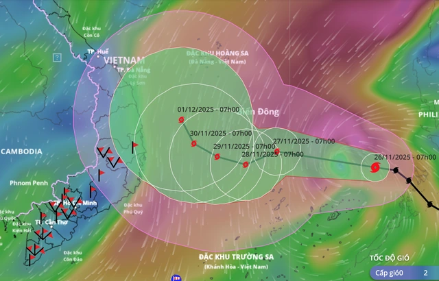 Bão số 15 diễn biến phức tạp, thời tiết TP.HCM hôm nay thế nào? - Ảnh 1