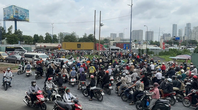 'Điểm mặt' các dự án trọng điểm thi công gây hỏng đường, kẹt xe tại TP.HCM - Ảnh 1