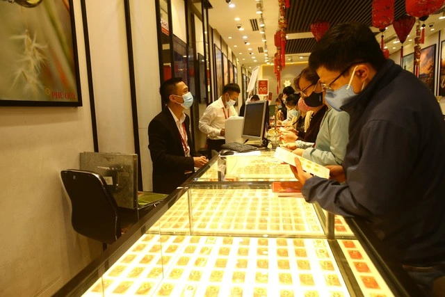 Giá vàng hôm nay 22.11.2025: Tăng vọt trở lại lên trên 150 triệu đồng - Ảnh 1