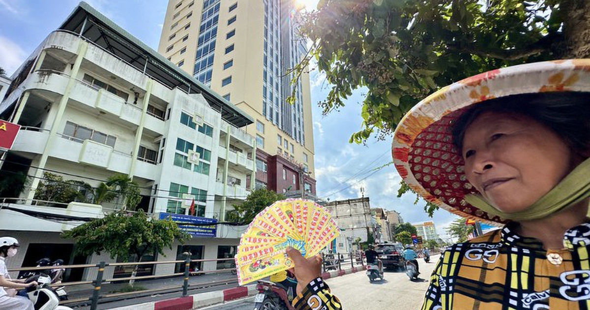 Buôn bán vỉa hè có thể vào 'khung'đóng thuế?