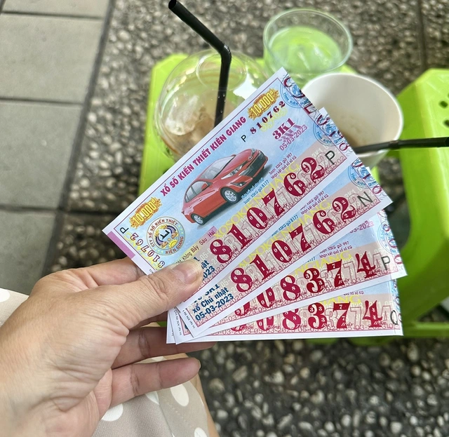 Buôn bán vỉa hè có thể vào 'khung'đóng thuế? - Ảnh 2