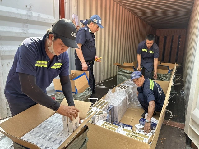 Buôn lậu thuốc lá điếu ngày càng tinh vi - Ảnh 1