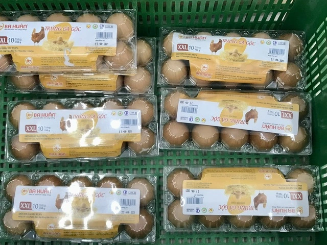 Tại sao trứng gà Ba Huân bị cưỡng chế dừng thủ tục hải quan? - Ảnh 1