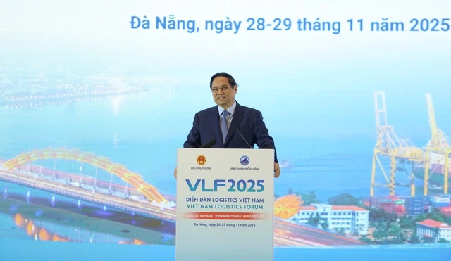 Thủ tướng Chính phủ: Phải đưa ngành logistics tăng trưởng ở mức hai con số - Ảnh 4