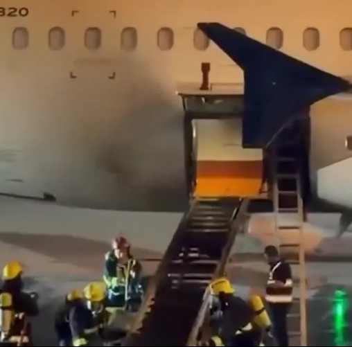 Cháy đường băng sân bay ở Brazil, gần 200 hành khách phải sơ tán - Ảnh 5