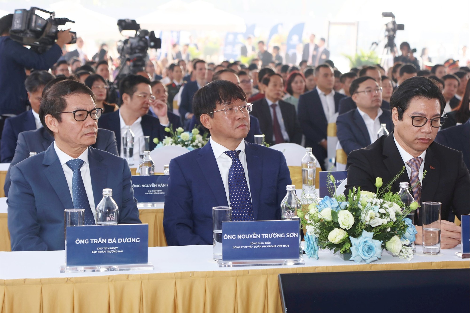 Chủ tịch Quốc hội Trần Thanh Mẫn dự khởi công siêu dự án 855.000 tỷ: Tỷ phú Trần Bá Dương và liên danh các tập đoàn tỷ đô cam kết hiện thực hóa giấc mơ sông Hồng - Ảnh 3