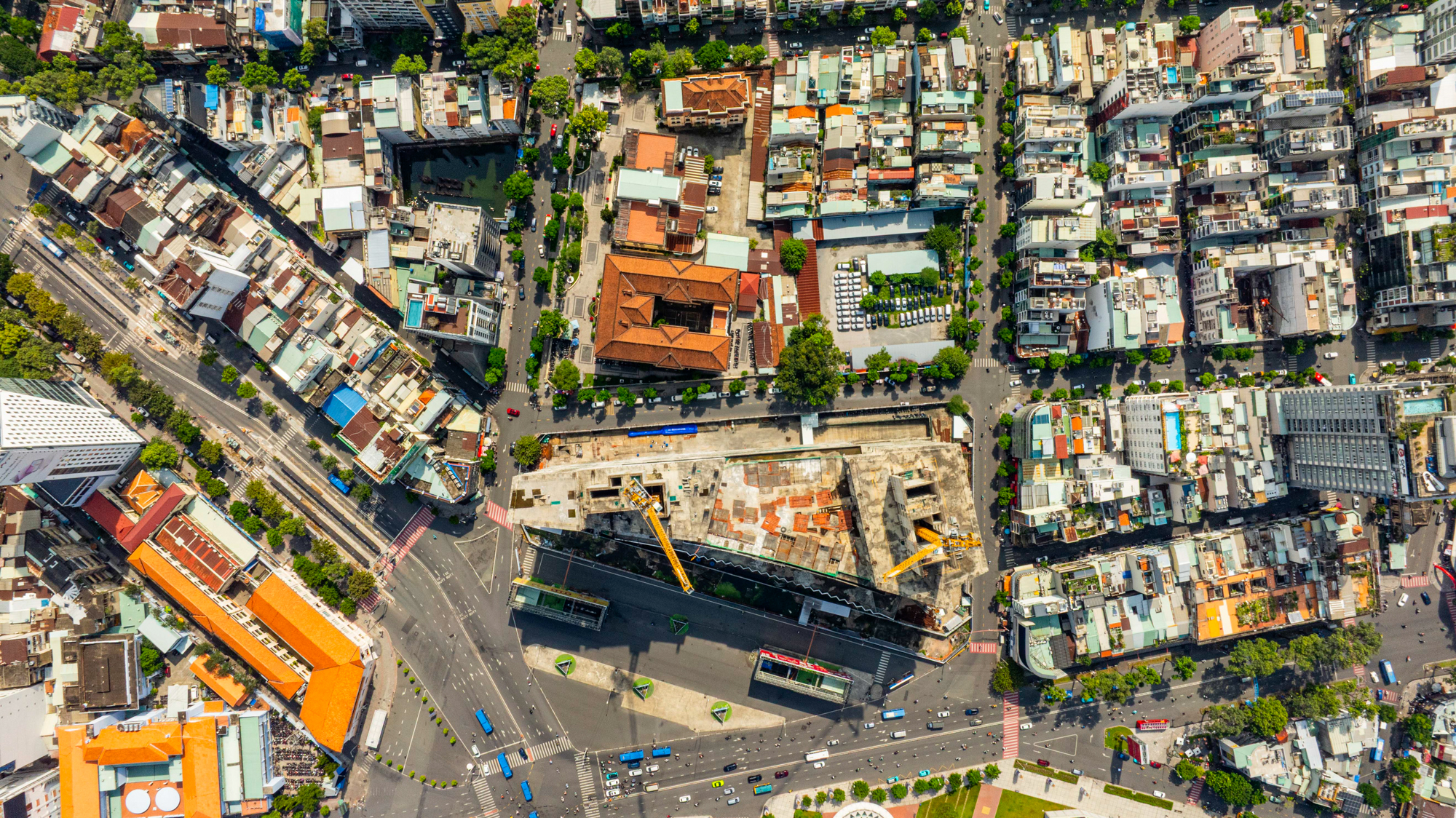 Siêu dự án 10 năm chưa xong cạnh chợ Bến Thành: Rục rịch thi công trở lại, Vingroup trợ lực hạ tầng - Ảnh 1