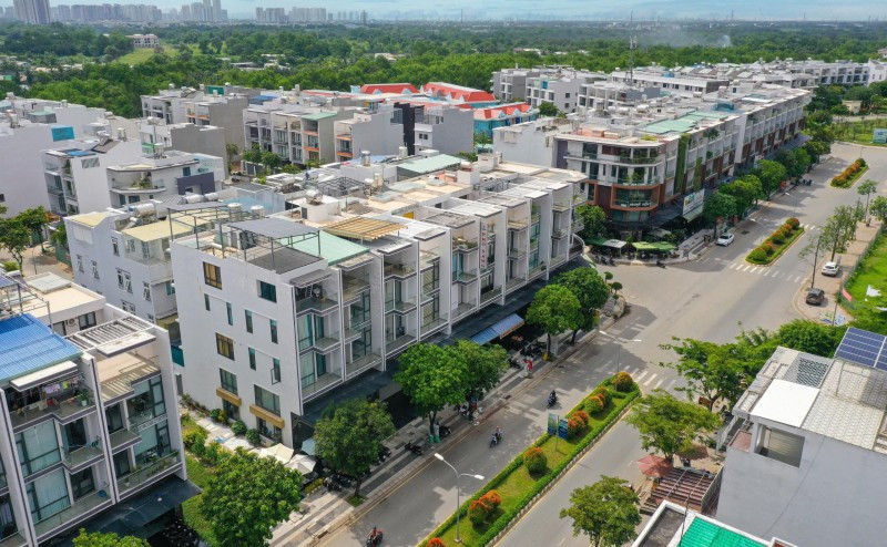 Nộp tiền bổ sung, thêm loạt dự án chung cư, đất nền ở TPHCM được cấp sổ - Ảnh 1