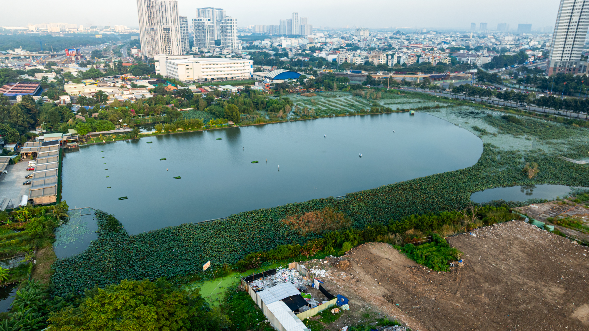 Khu vực sẽ là ga cuối của tuyến đường sắt cao tốc 67 tỷ USD, cách trung tâm TP.HCM chỉ vài km - Ảnh 10