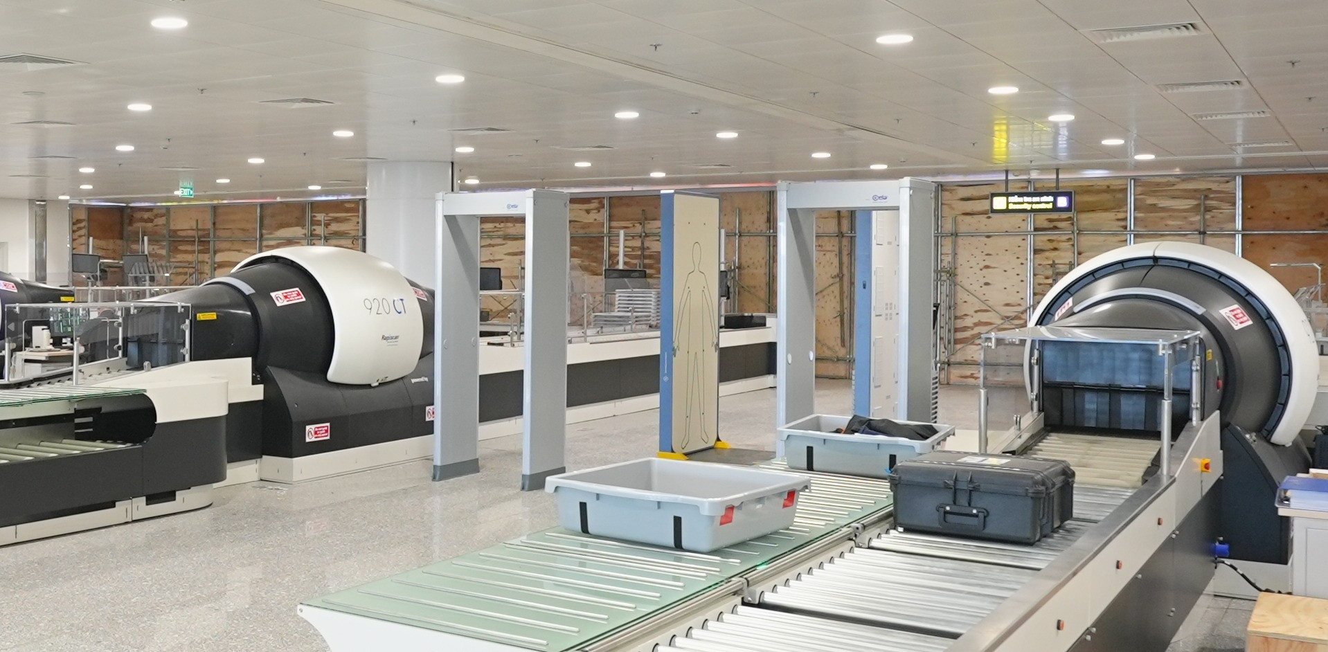 Sân bay nổi tiếng Việt Nam rót 5.000 tỷ đồng xây nhà ga 5 sao, có cả 'phi thuyền' soi chiếu xịn nhất thế giới - Ảnh 13