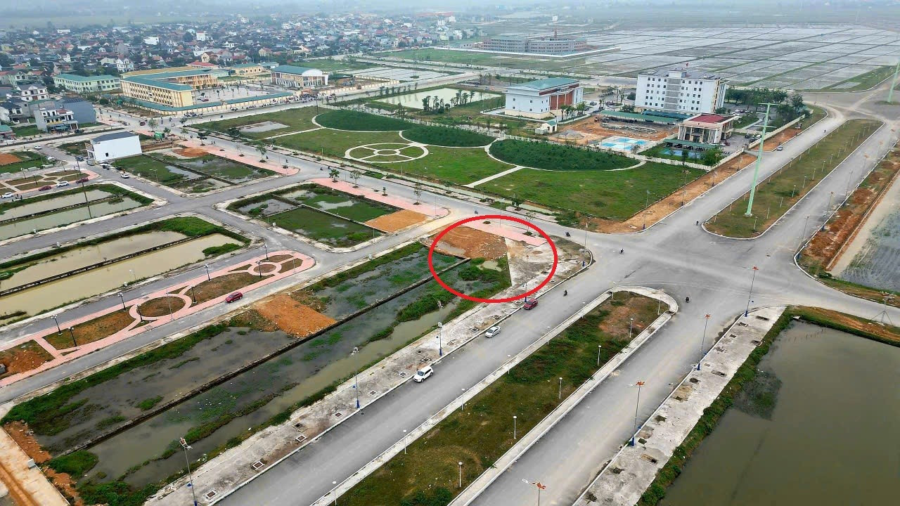 Lý do lô đất nông thôn giá khởi điểm hơn 12 tỷ đồng bị 'ế' - Ảnh 1