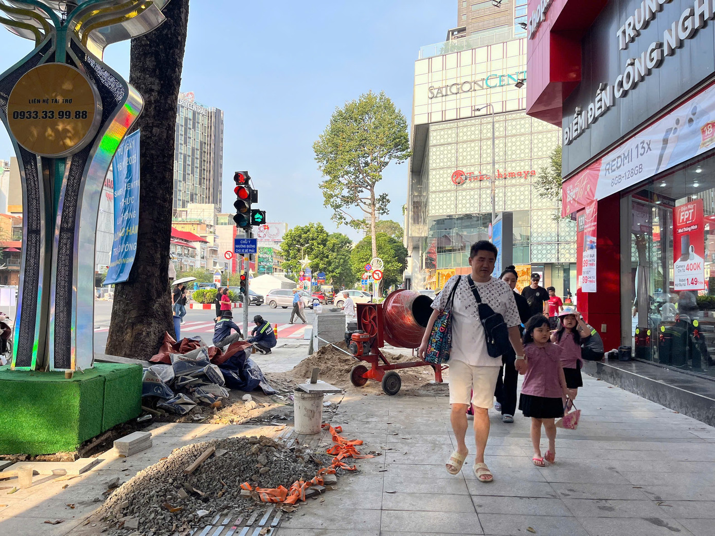 Hơn 400 tỷ đồng 'lột xác' vỉa hè nhiều tuyến đường ở TPHCM - Ảnh 5