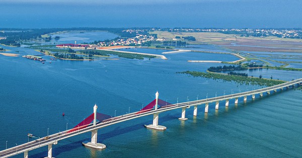 Tỉnh là quê nhà của tỷ phú Phạm Nhật Vượng, nơi sắp khởi động 4 dự án trên 127.000 tỷ đồng của Vingroup đang phát triển ra sao?