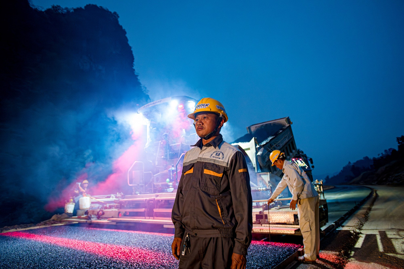 Rốt ráo thi công cao tốc Đồng Đăng - Lạng Sơn suốt ngày đêm - Ảnh 10