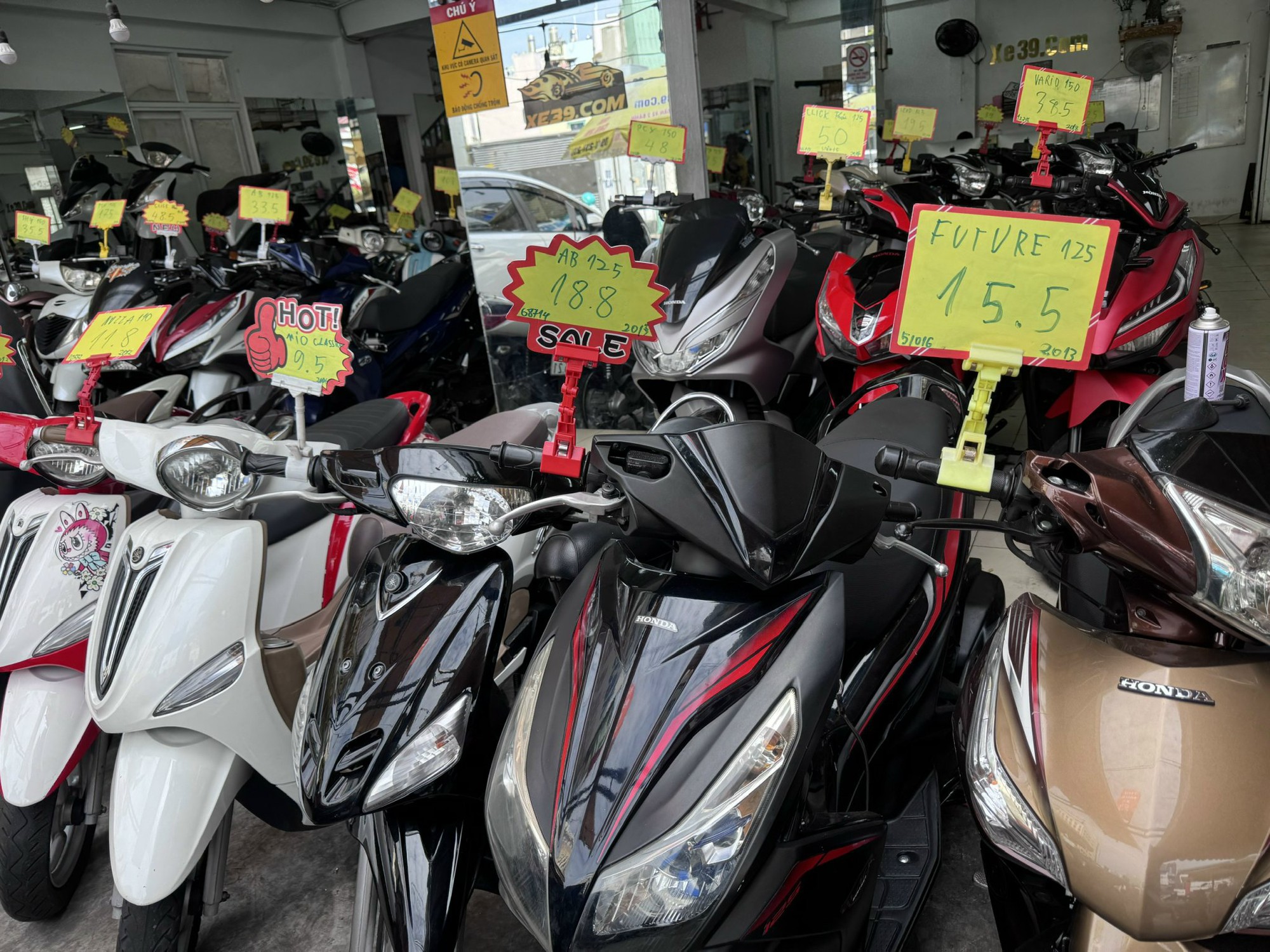 Diễn biến lạ của thị trường xe máy cũ dịp cuối năm - Ảnh 1