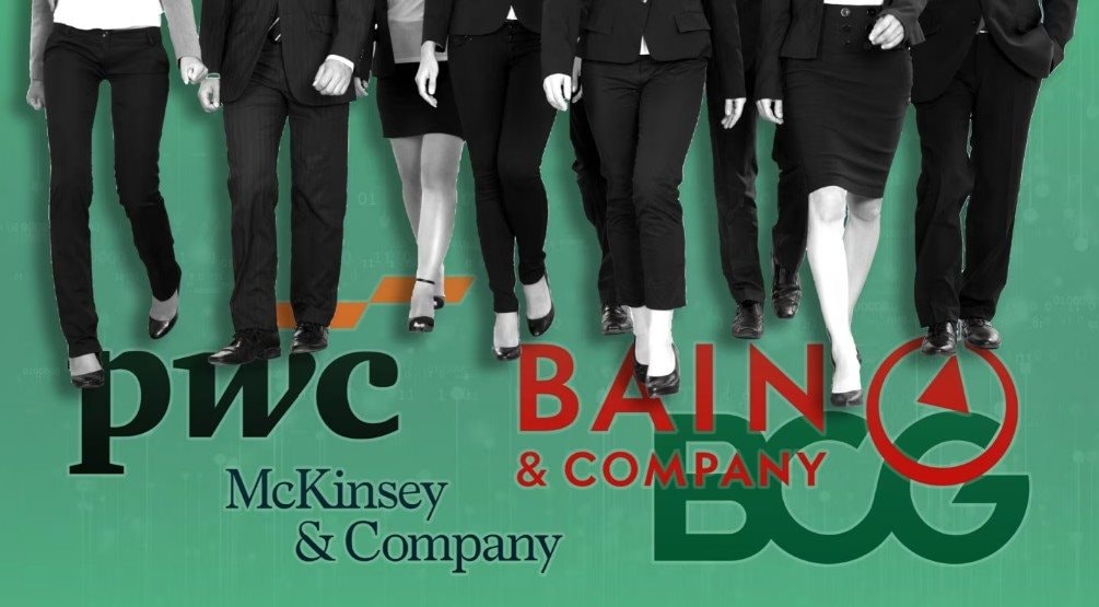 Nghề kiểm toán đối mặt sự sụp đổ của mô hình kim tự tháp, các Big4 đóng băng tuyển dụng và lương khởi điểm - Ảnh 2