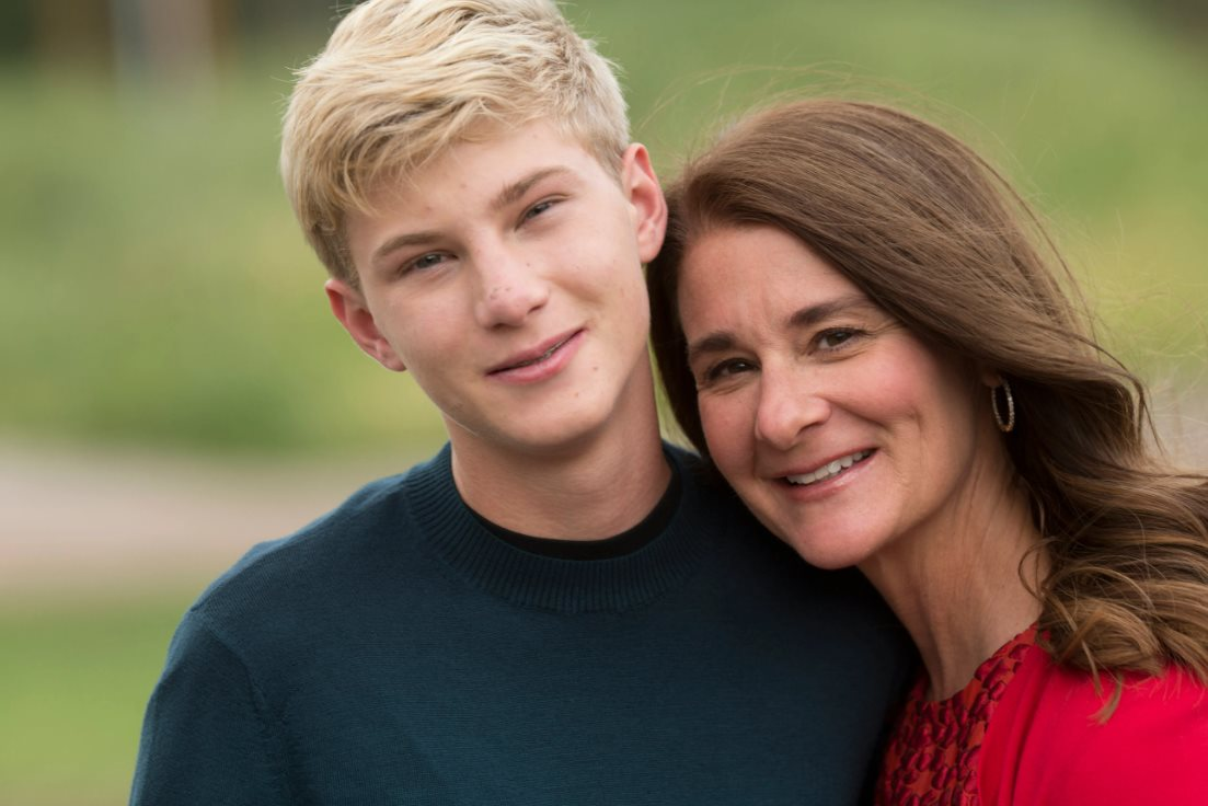 Chân dung con trai duy nhất của Bill Gates: Sinh ra trong biệt thự 66.000 m2 nhưng không được dùng điện thoại trước 14 tuổi, ăn xong phải tự rửa bát - Ảnh 1