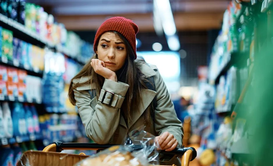 Trả hàng, phá rối: Tâm lý 'phản kháng thầm lặng' của người tiêu dùng Mỹ chống lại các tập đoàn lãi khủng nhưng vẫn sa thải lao động hàng loạt - Ảnh 2