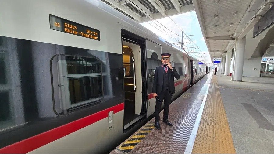 Indonesia chật vật với dự án đường sắt tốc độ cao: Lỗ 260 triệu USD/năm vì không đủ hành khách - Ảnh 3