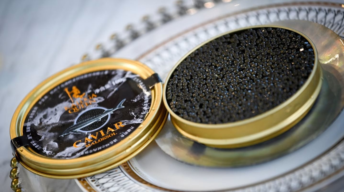 Cứ 10 hộp trứng cá muối thì 6 hộp ‘Made in China’: Trung Quốc từ kẻ vô danh thành nhà sản xuất số 1 thế giới - Ảnh 1