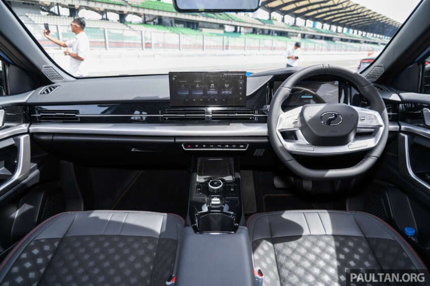 Xem ô tô điện đầu tiên mà Malaysia tự sản xuất: Giá quy đổi hơn 500 triệu đồng, dài ngang Sonet, chạy 445km/sạc, thuê pin 9 năm - Ảnh 10