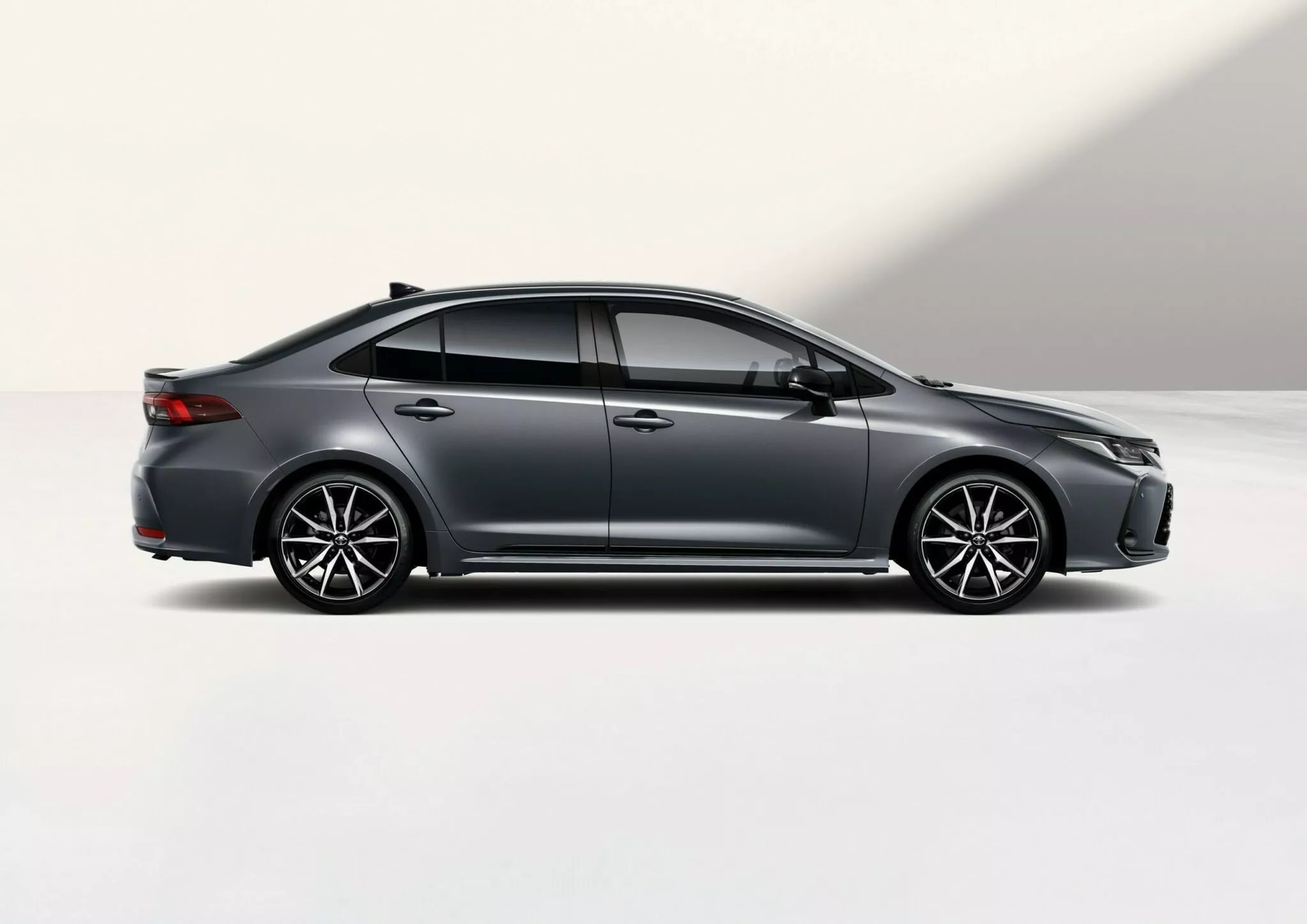 Mẫu xe từng một thời là biểu tượng cho sự thành đạt ở Việt Nam vừa chính thức ra mắt thị trường châu Âu, bao giờ thì sẽ về Việt Nam? - Ảnh 4