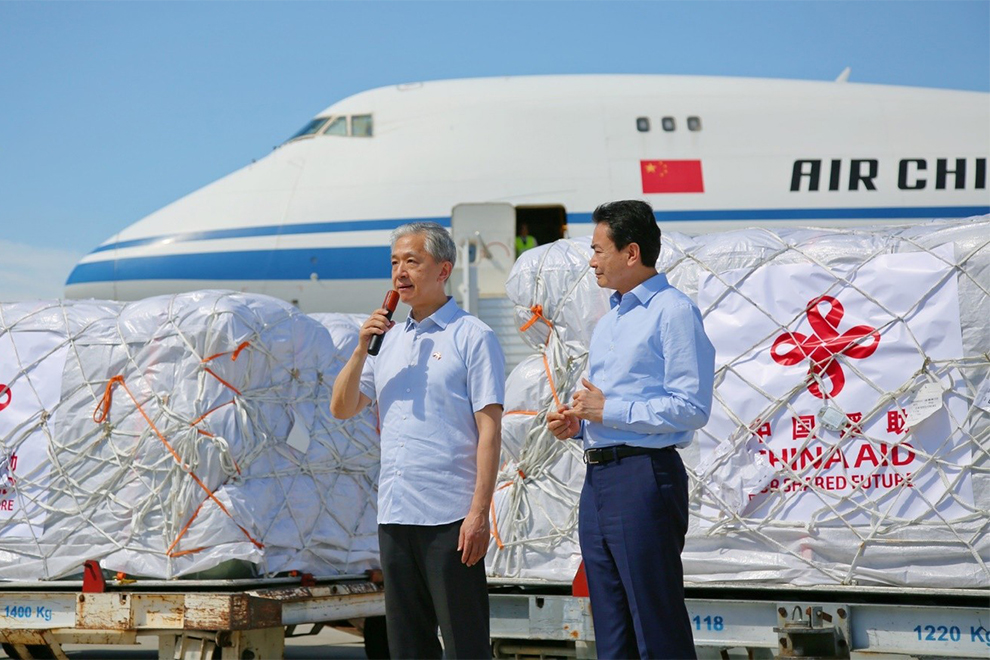 Vừa ngừng bắn, viện trợ Trung Quốc đã tới Phnom Penh: Hé lộ số tiền Bắc Kinh đề nghị Campuchia, Thái Lan - Ảnh 1