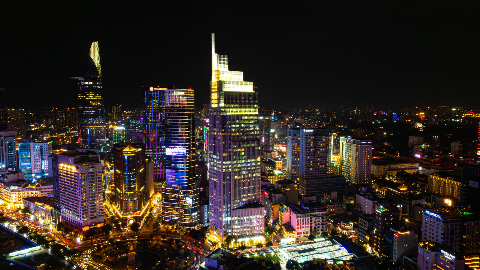 Không chỉ đóng hàng nghìn tỷ đồng tiền thuế, các công ty này còn thắp sáng cả bầu trời đêm TP.HCM - Ảnh 3