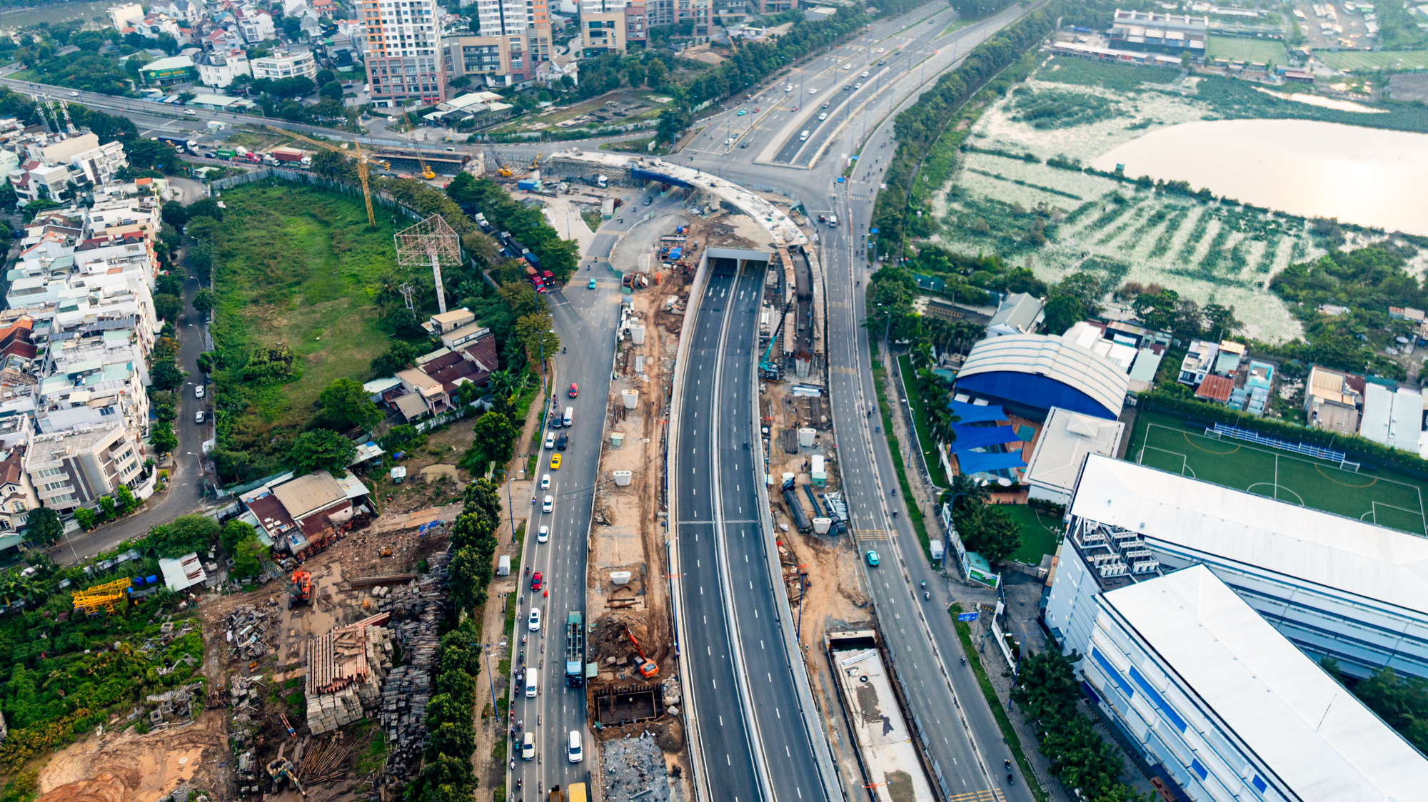 Khu vực sẽ là ga cuối của tuyến đường sắt cao tốc 67 tỷ USD, cách trung tâm TP.HCM chỉ vài km - Ảnh 3