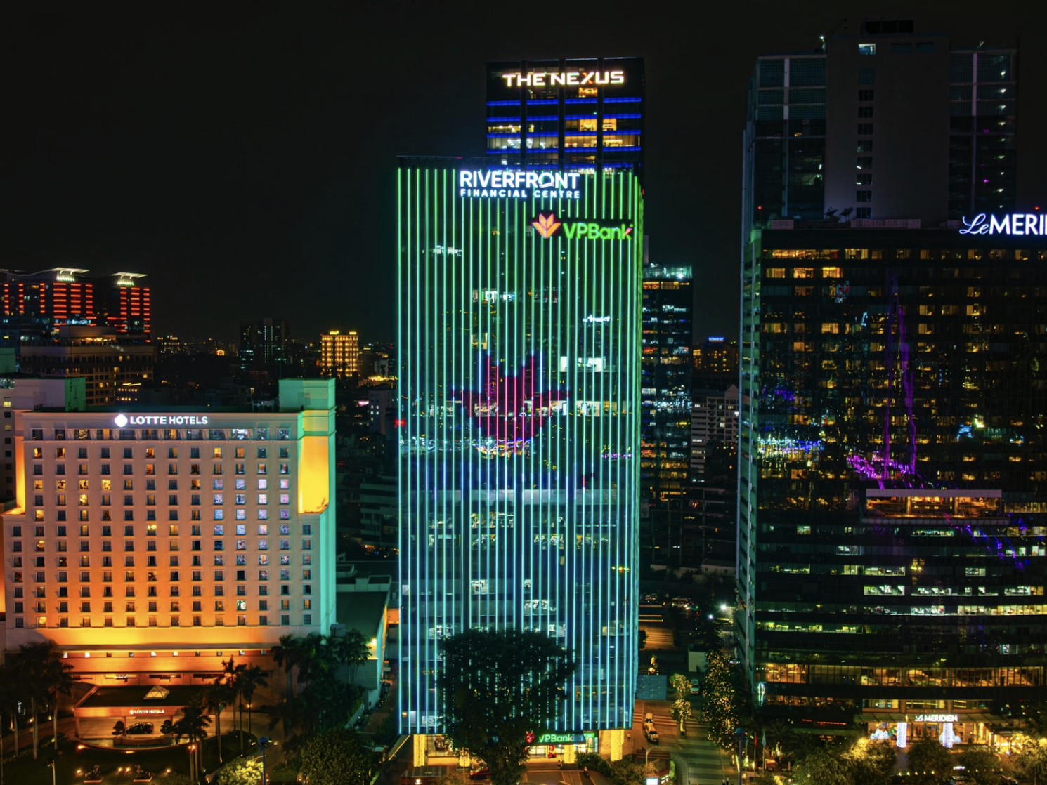 Không chỉ đóng hàng nghìn tỷ đồng tiền thuế, các công ty này còn thắp sáng cả bầu trời đêm TP.HCM - Ảnh 4