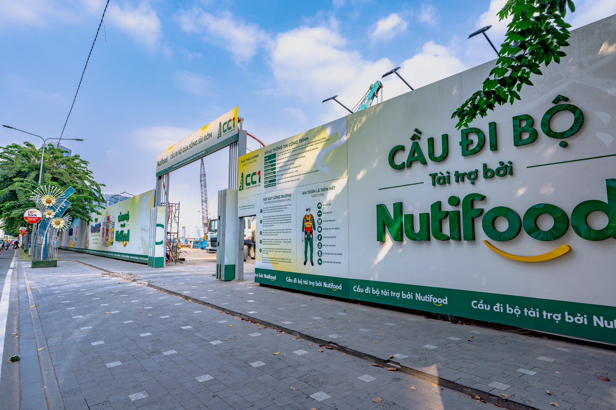 Ngắm công trường xây dựng cầu gần 1.000 tỷ là món quà của Nutifood tặng TP.HCM - Ảnh 4