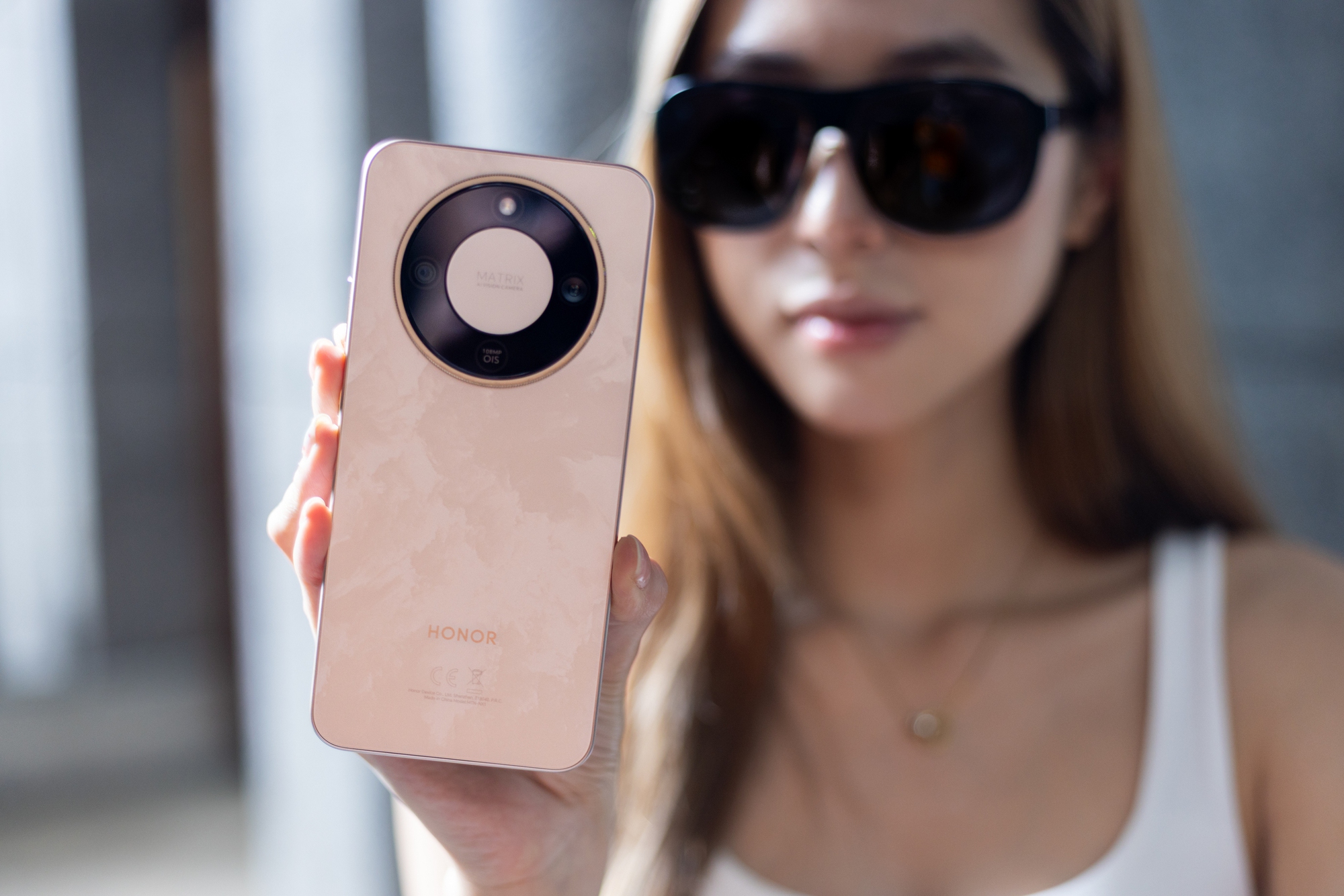 Vừa ra mắt ở Việt Nam smartphone siêu 'nồi đồng cối đá': Rơi ở độ cao 2,5m không vỡ, pin trâu nhất thị trường - Ảnh 1