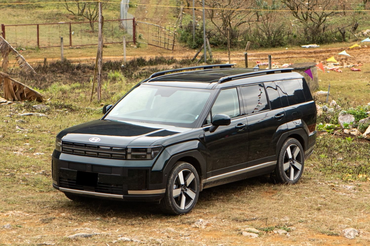 Bản hybrid một lần đổ xăng đi hơn 1.100km: Đây là chiếc Santa Fe được mong nhất? - Ảnh 3