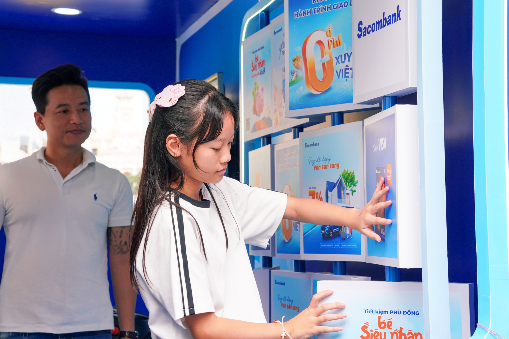 Sacombank đồng hành cùng Sundate Festival 2025 mang đến không gian gắn kết gia đình tại Vương Quốc Mặt Trời - Ảnh 4