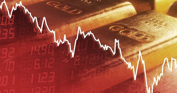 Tối 29/12, giá vàng thế giới bất ngờ quay đầu giảm mạnh hơn 200 USD/ounce