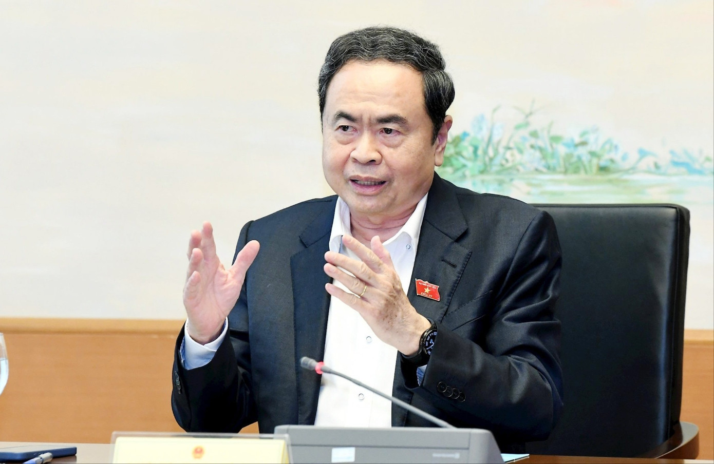 Chủ tịch Quốc hội: Nhà đầu tư nào vào nước ta cũng hỏi có đủ điện không? - Ảnh 1