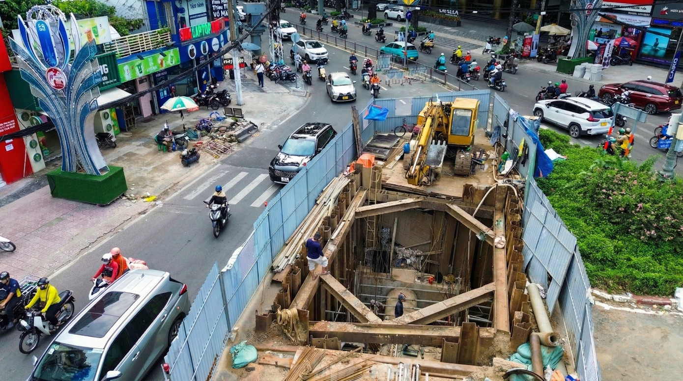 Kết nối sân bay Tân Sơn Nhất - Long Thành bằng metro - Ảnh 1