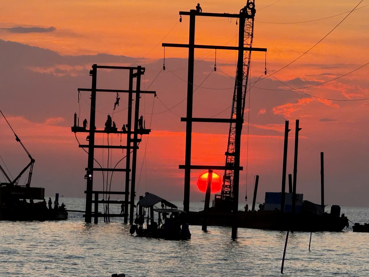 Tin vui cho người dân Phú Quốc sau sự cố đứt cáp ngầm - Ảnh 5