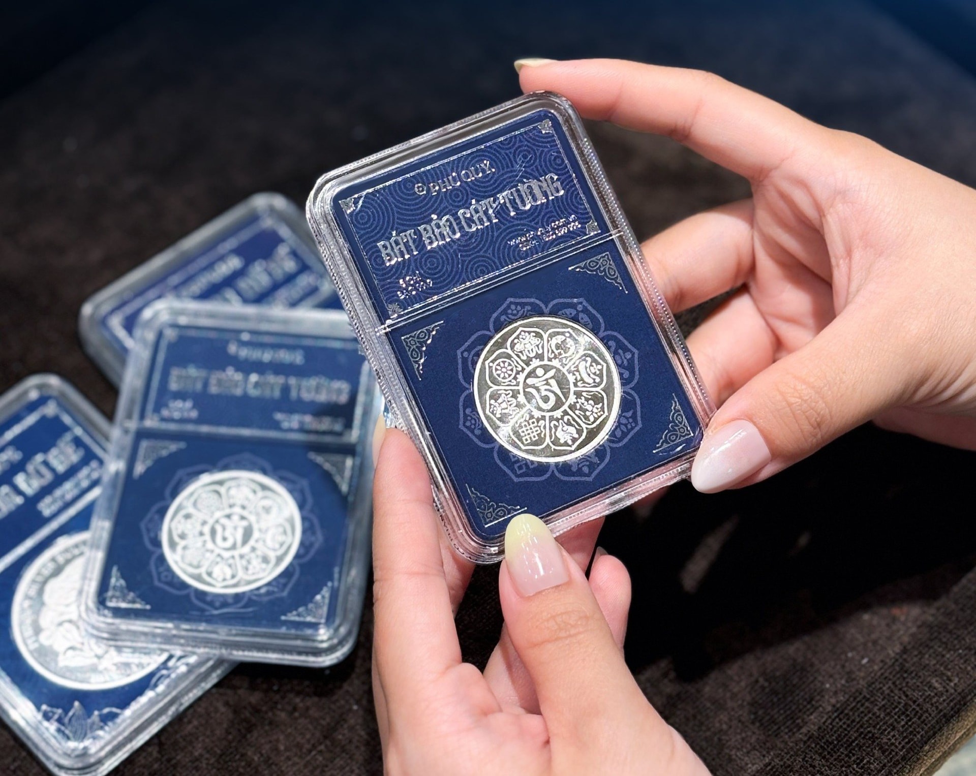 Giá bạc hôm nay neo cao trên 74 triệu đồng/kg - Ảnh 1