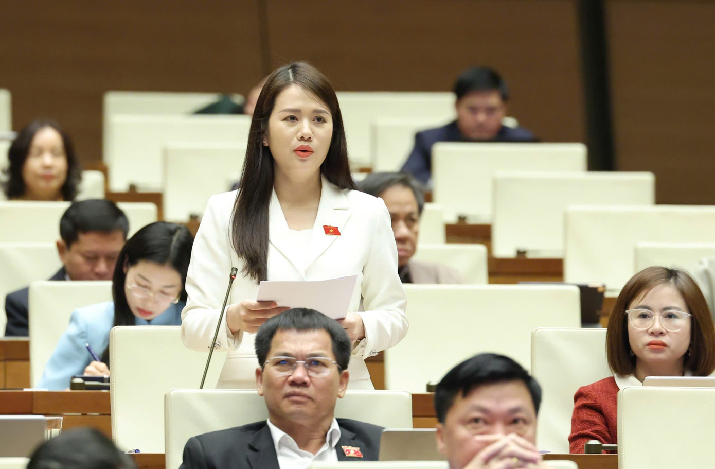 Huy động nguồn lực 1,23 triệu tỷ: Cần có 'vùng an toàn' pháp lý để cán bộ dám nghĩ, dám làm - Ảnh 1