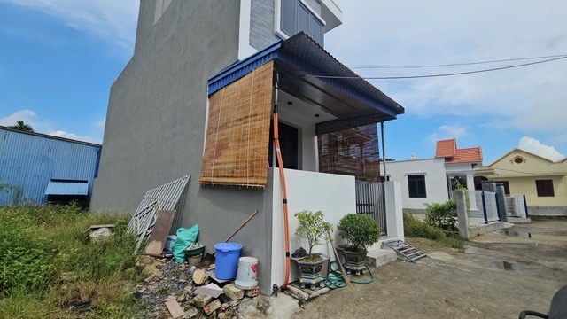 Bất ngờ hình ảnh mới nhất của ngôi nhà xây nhầm trên đất hàng xóm ở Hải Phòng, sắp về đúng chỗ - Ảnh 2