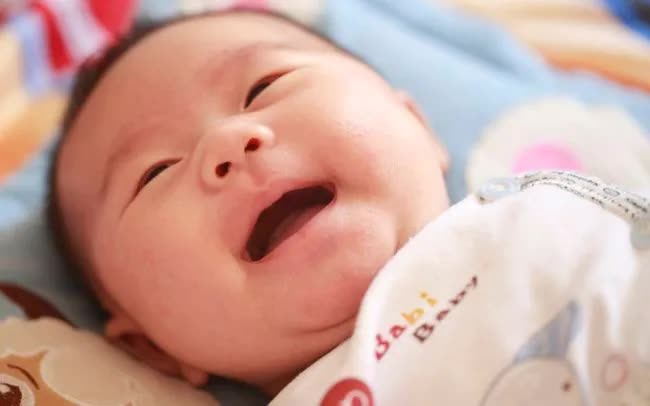 Trung Quốc chi trả toàn bộ chi phí sinh con nhằm ứng phó khủng hoảng dân số - Ảnh 1