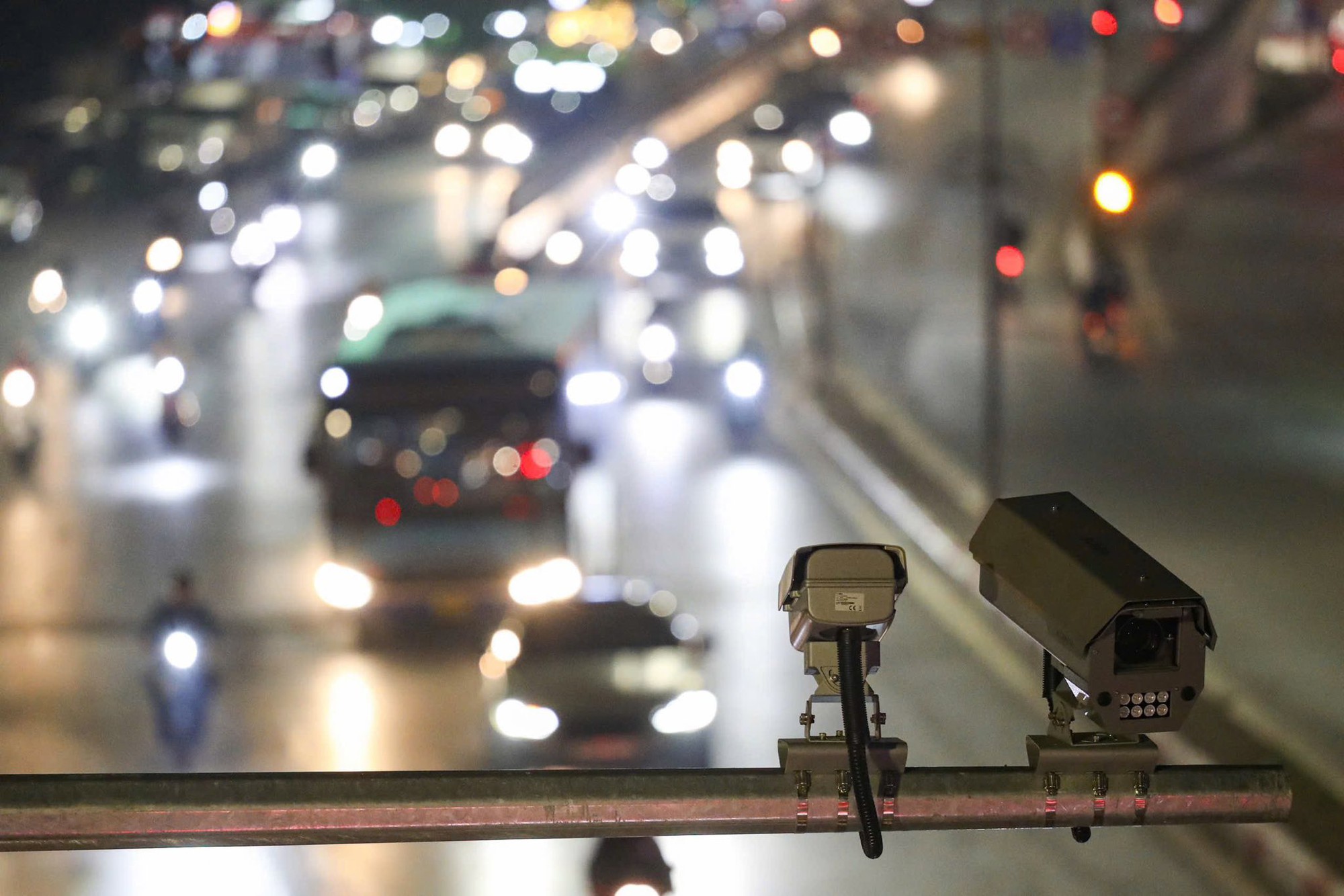 Sau 1 tuần 'mắt thần' AI giám sát, điều tiết giao thông Hà Nội: 100% nút giao có hiện tượng này - Ảnh 1